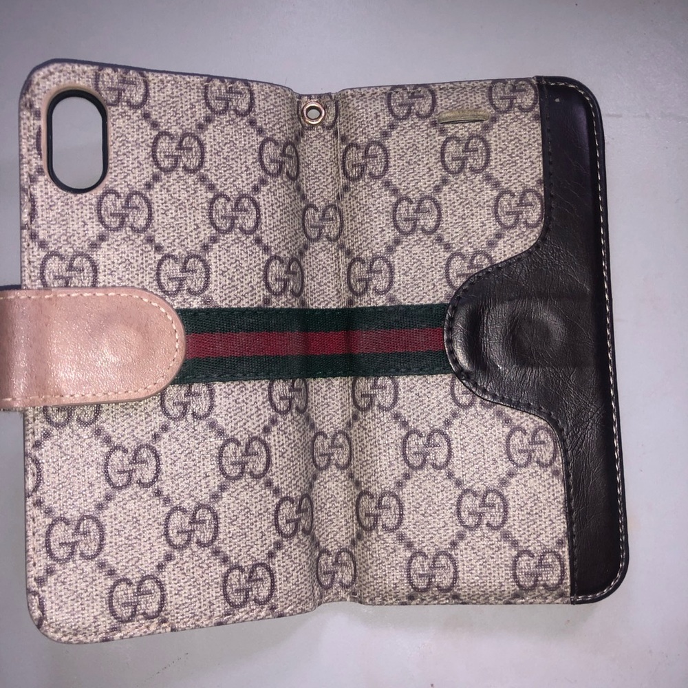 Gucci iPhone 10 wallet case - Picture 1 of 3